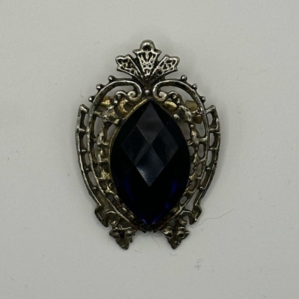 Vintage Silver Brooch with Black Gem